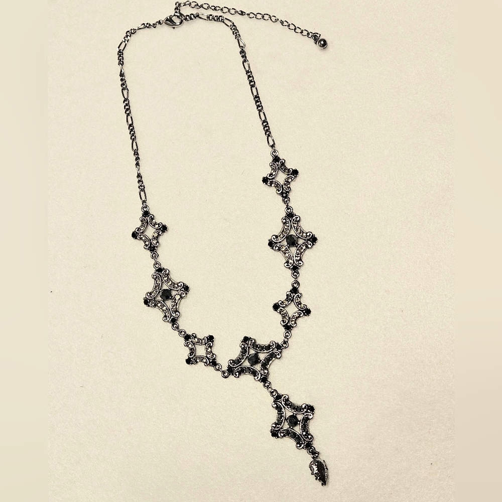 Vintage Gothic Victorian Filigree Y-Necklace with Jet Black Crystals - Picture 6 of 7